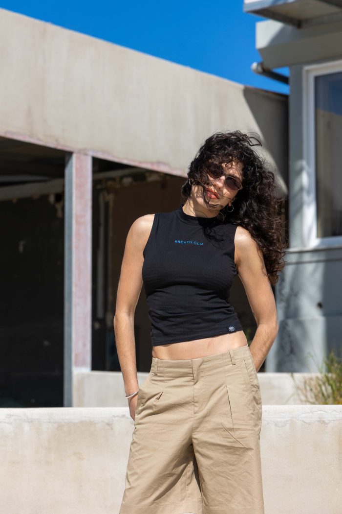Breath Clo High Neck Crop Vest Black - Image 3