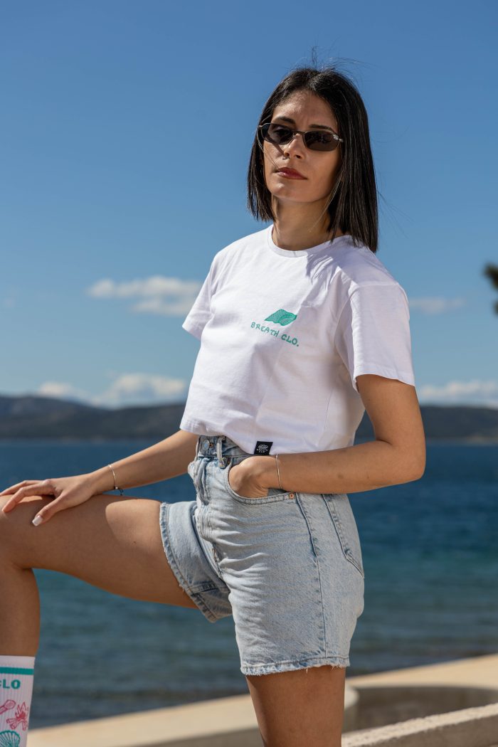 Sea Shell Organic Crop Top Loose Fit White - Image 2