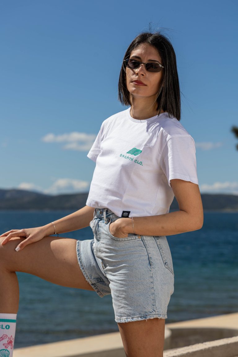 Sea Shell Organic Crop Top Loose Fit White